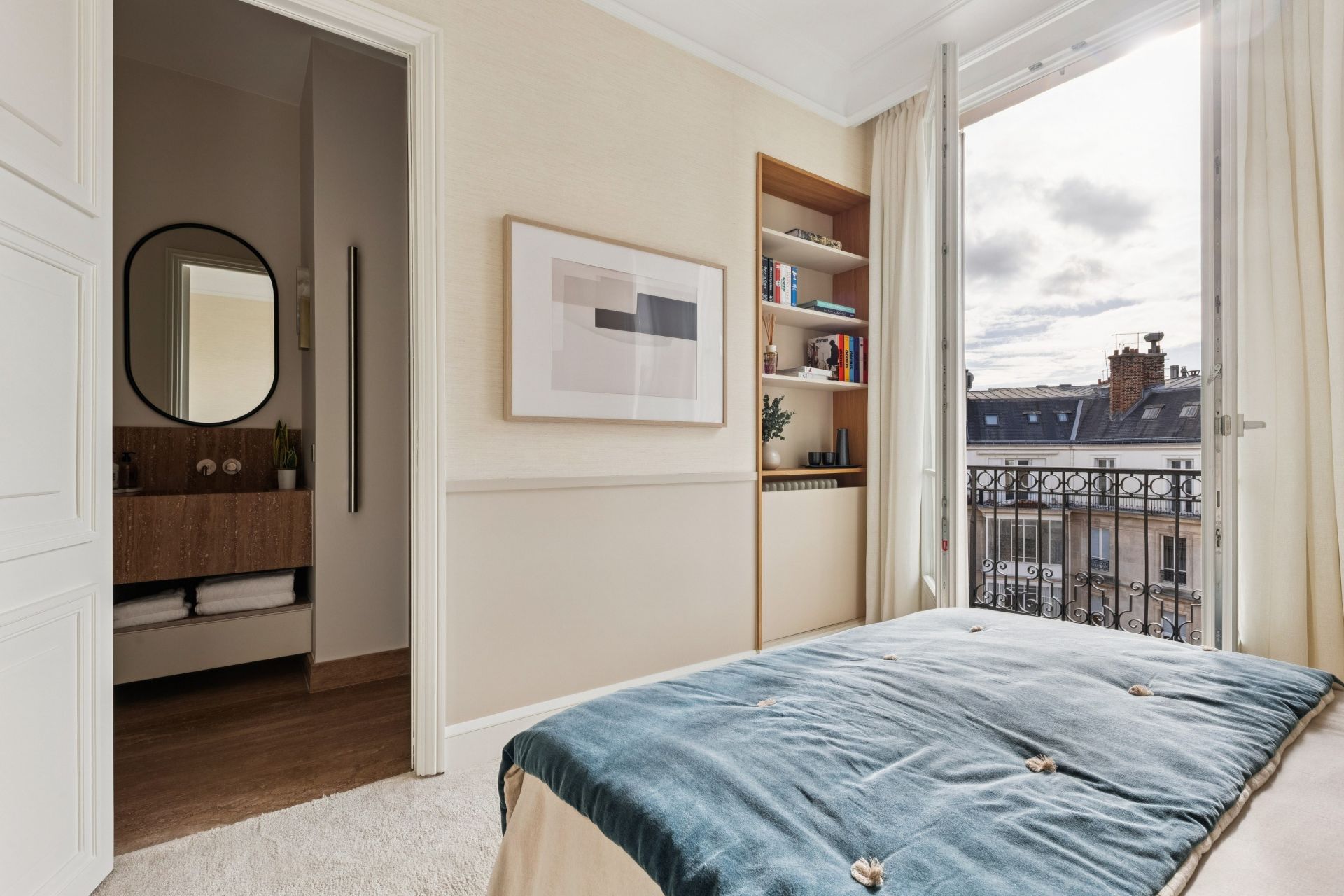 luxury apartment 7 Rooms for sale on PARIS (75016)