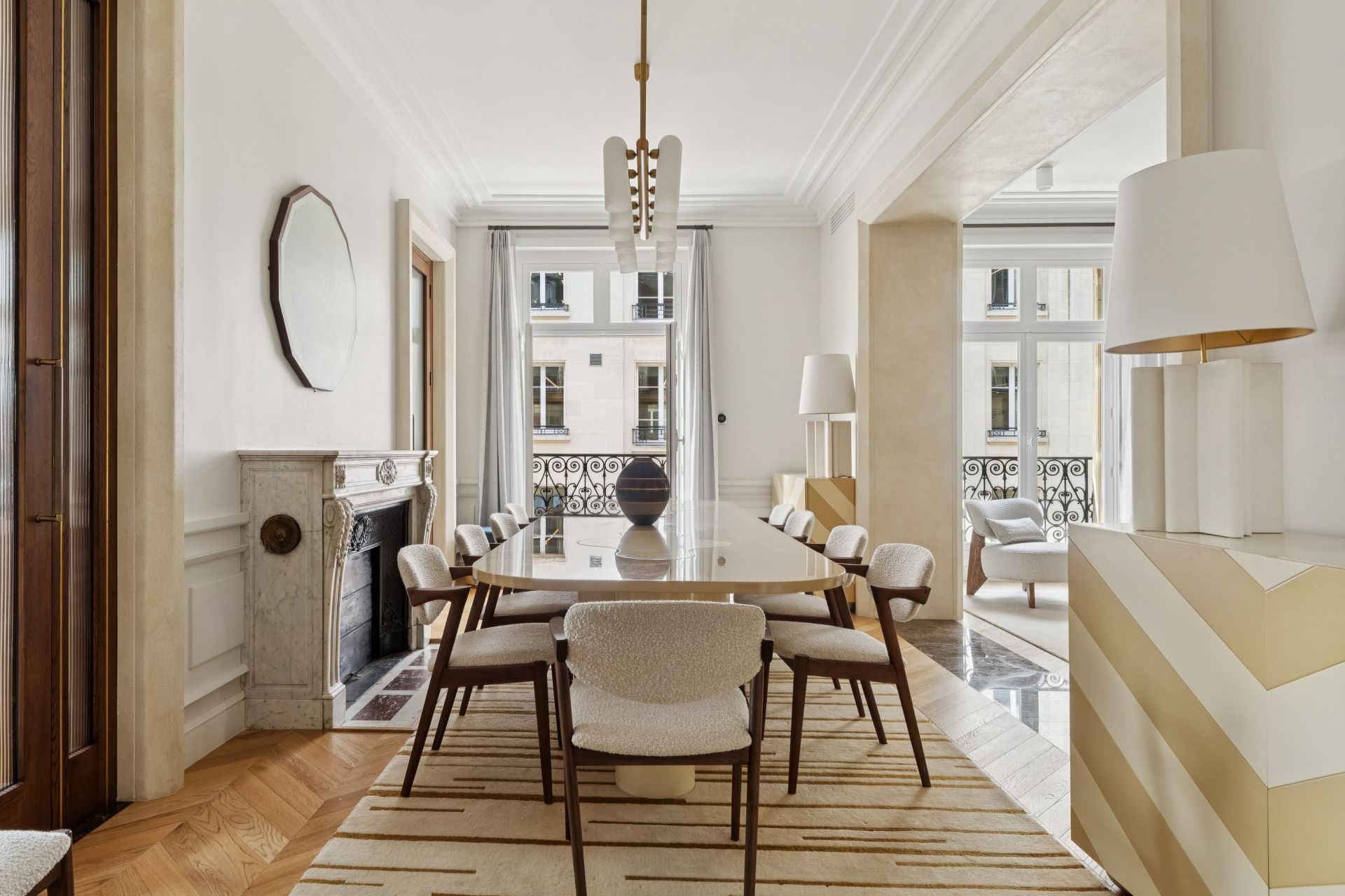 luxury apartment 8 Rooms for sale on PARIS (75008)