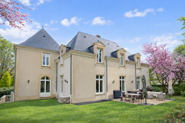 Sale Luxury house Louveciennes 8&nbsp;Rooms 333&nbsp;m²