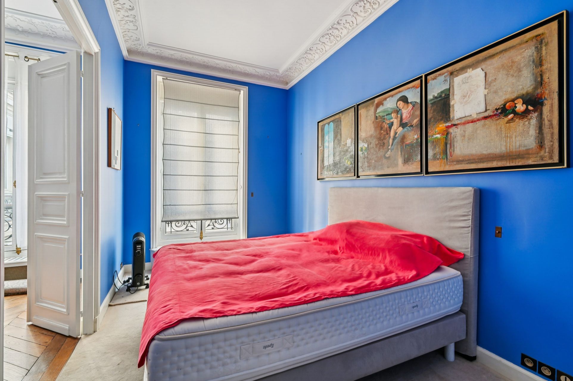 luxury apartment 5 Rooms for sale on PARIS (75004)