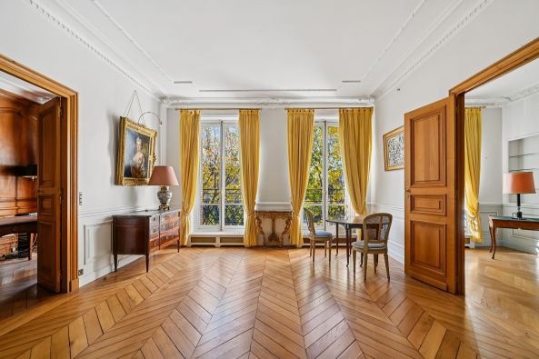Vente Appartement de luxe Paris 4 5&nbsp;Pièces 124.28&nbsp;m²
