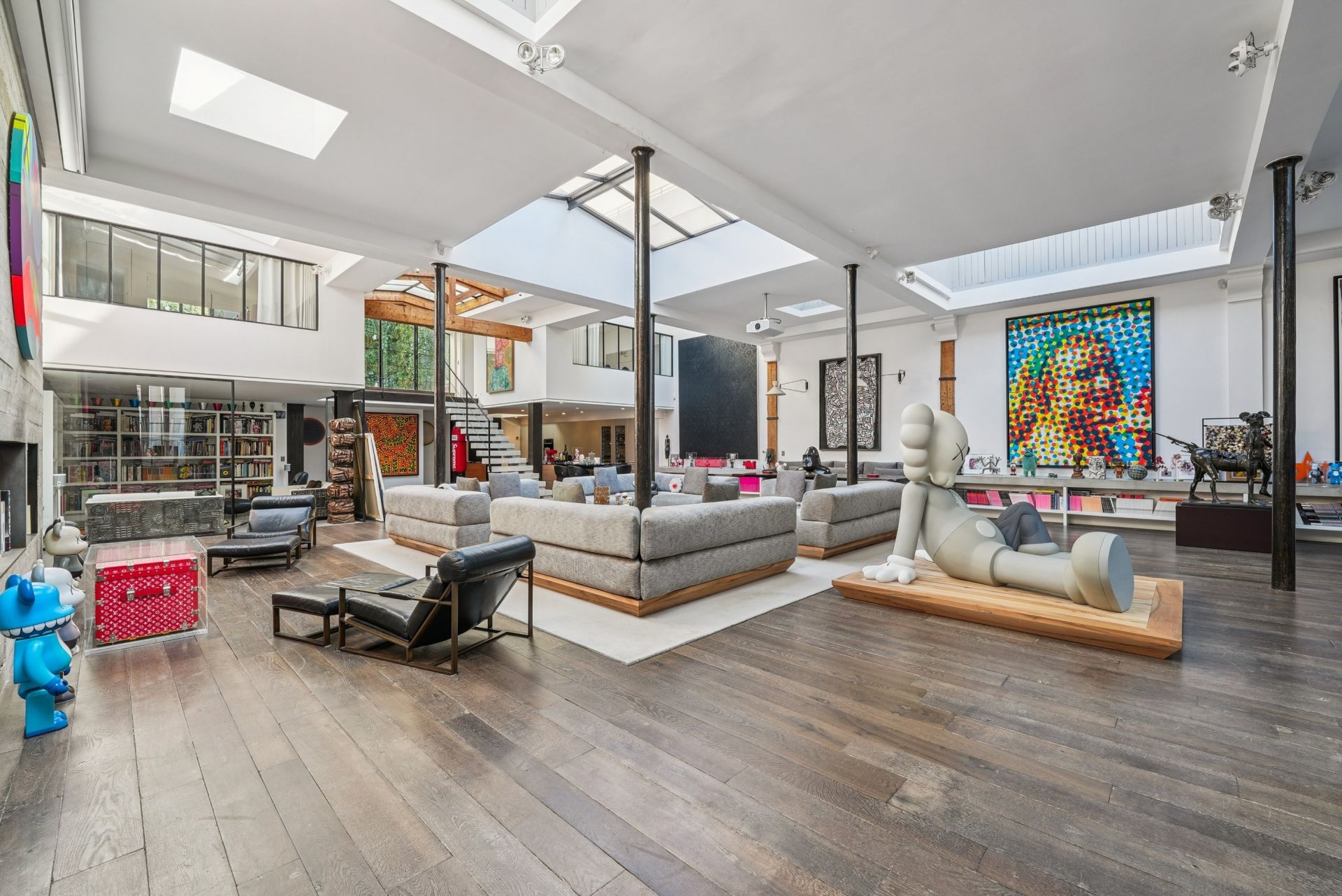luxury loft 6 Rooms for sale on PARIS (75002)