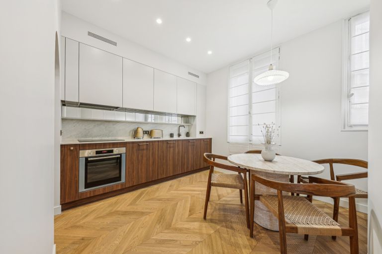 luxury apartment 3 Rooms for rent on PARIS (75007)