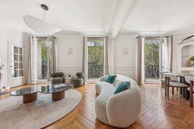 Rental Luxury apartment Paris 7 3&nbsp;Rooms 112&nbsp;m²