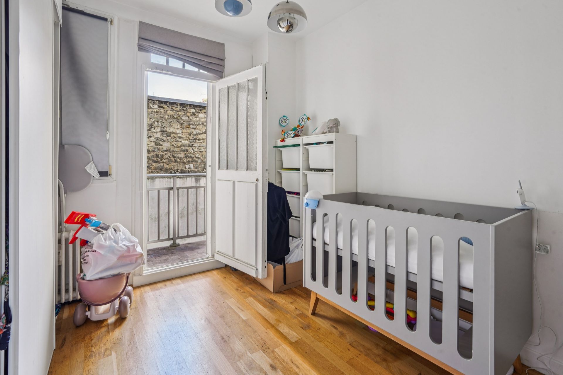 luxury apartment 4 Rooms for sale on PARIS (75016)