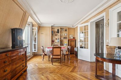 Sale Luxury apartment Paris 15 3 Rooms 63 m²