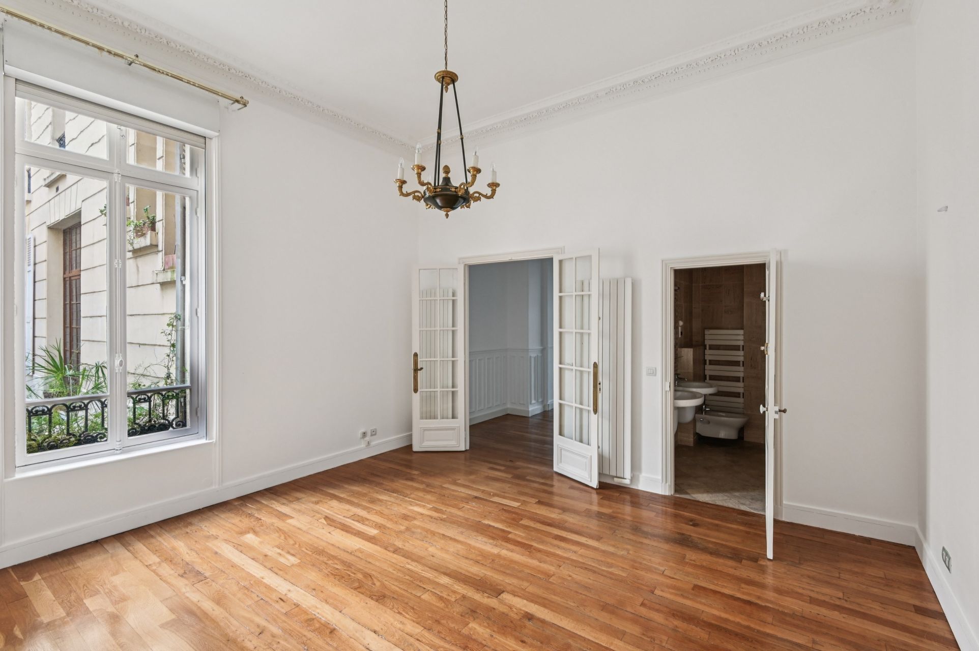 business premises for rent on PARIS (75016)