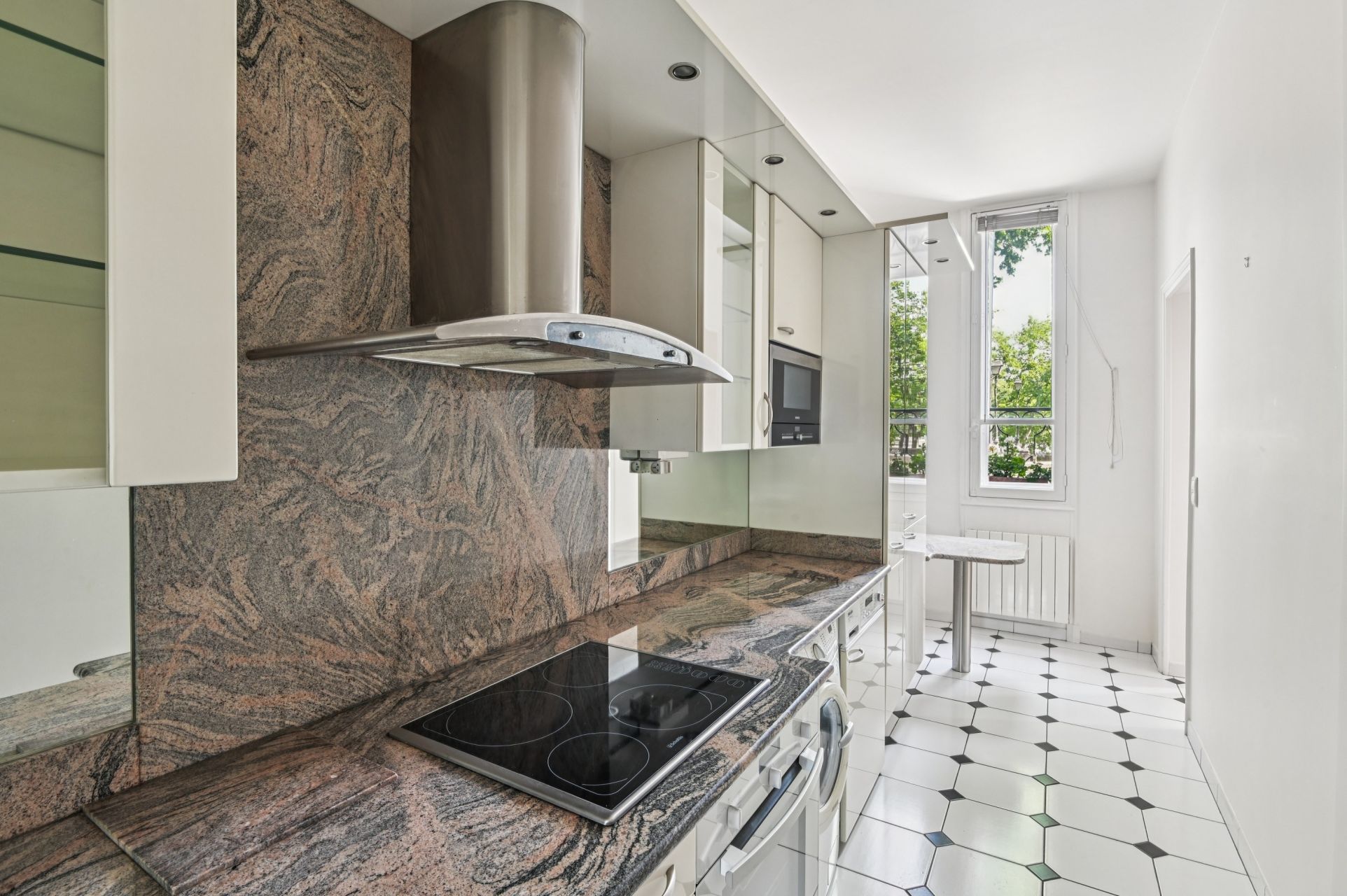 business premises for rent on PARIS (75016)