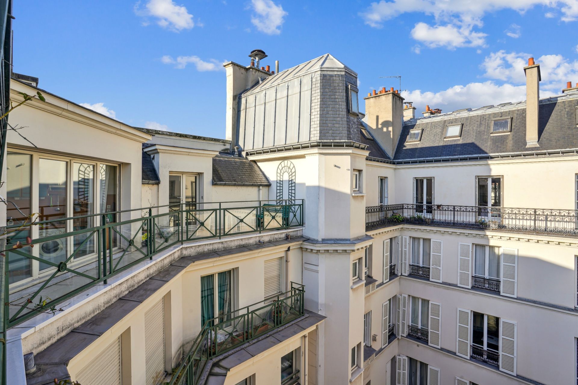 luxury apartment 3 Rooms for sale on PARIS (75017)