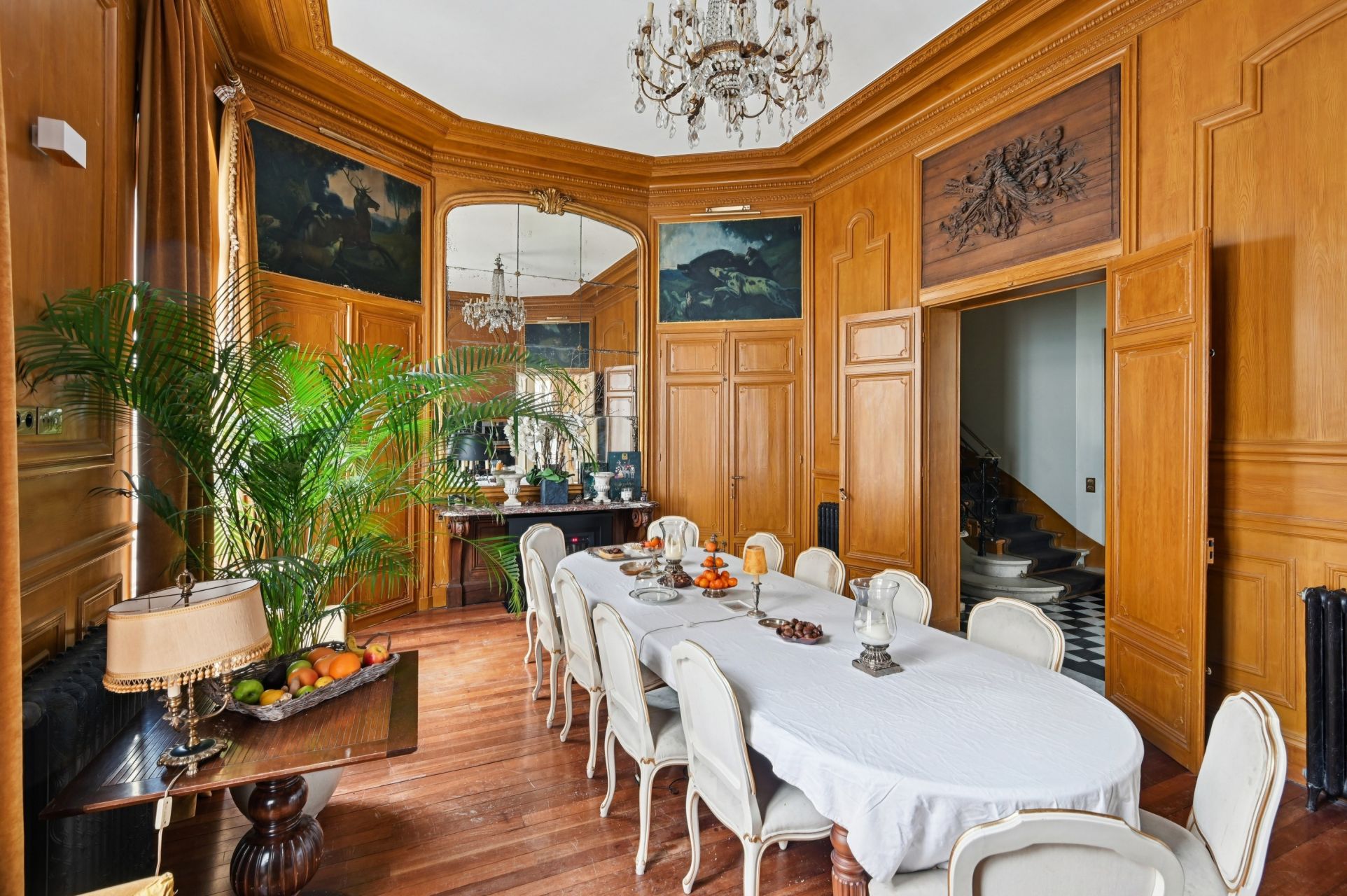 mansion (hôtel particulier) 16 Rooms for sale on PARIS (75007)