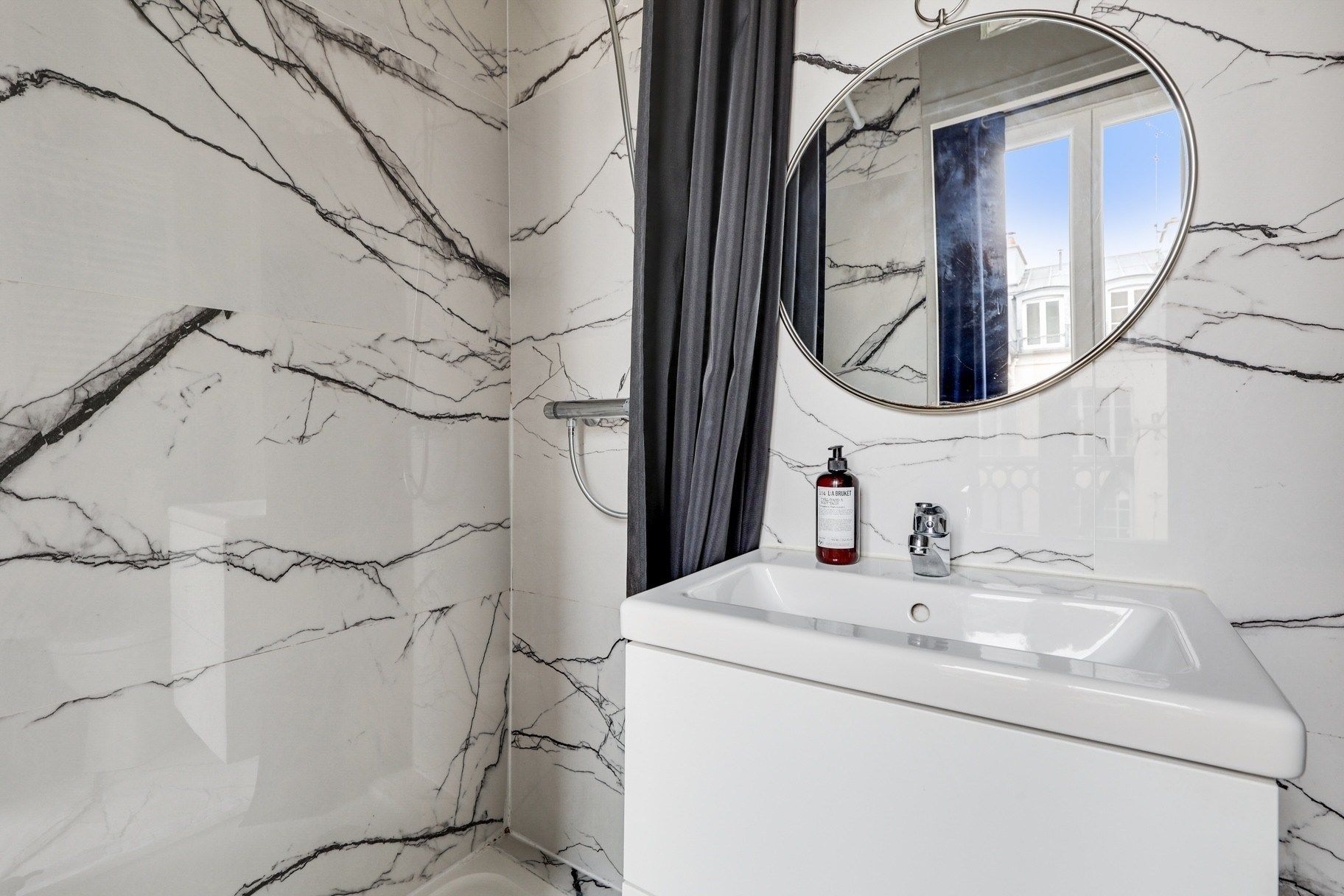 luxury apartment 2 Rooms for sale on PARIS (75003)