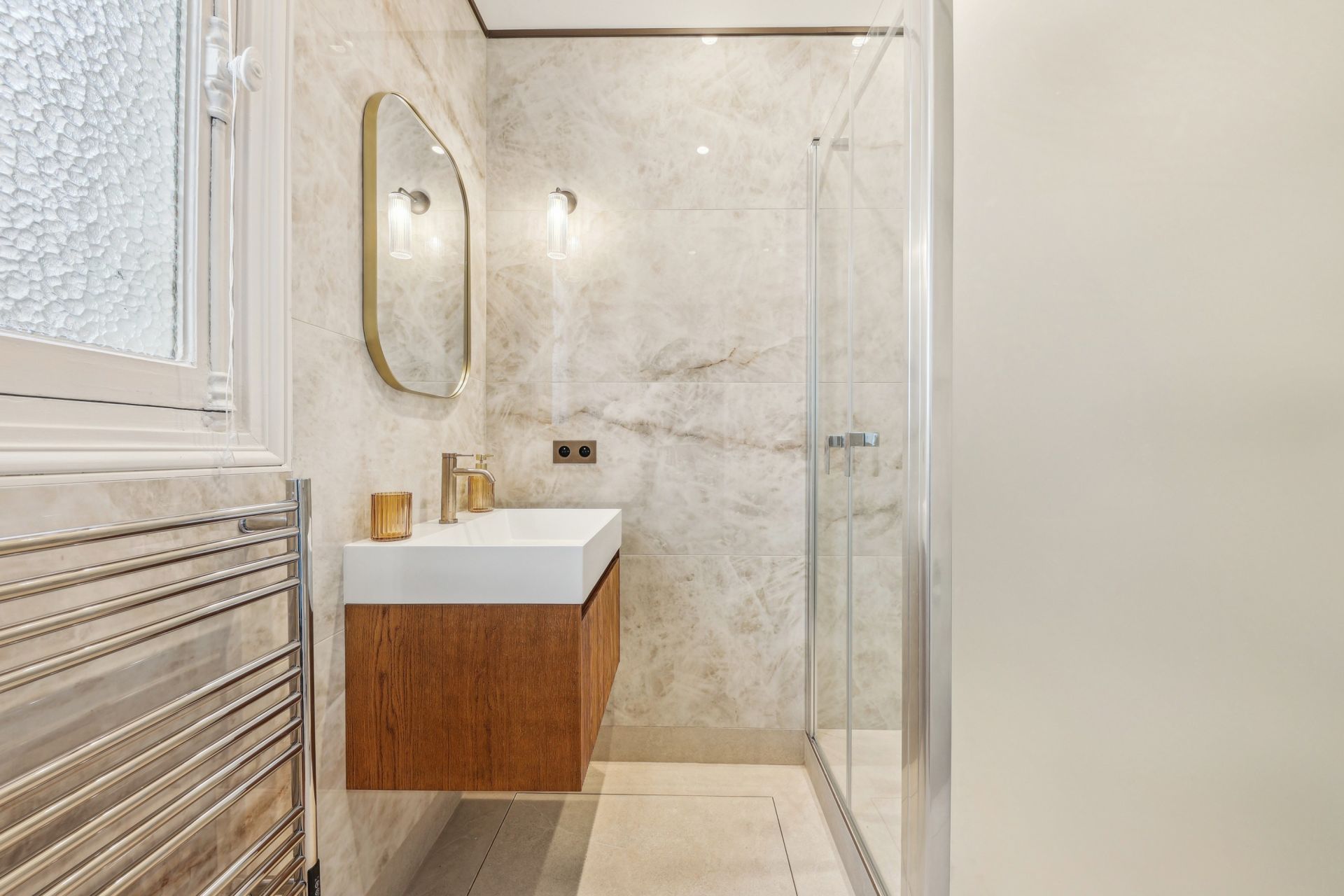 luxury apartment 3 Rooms for rent on PARIS (75007)