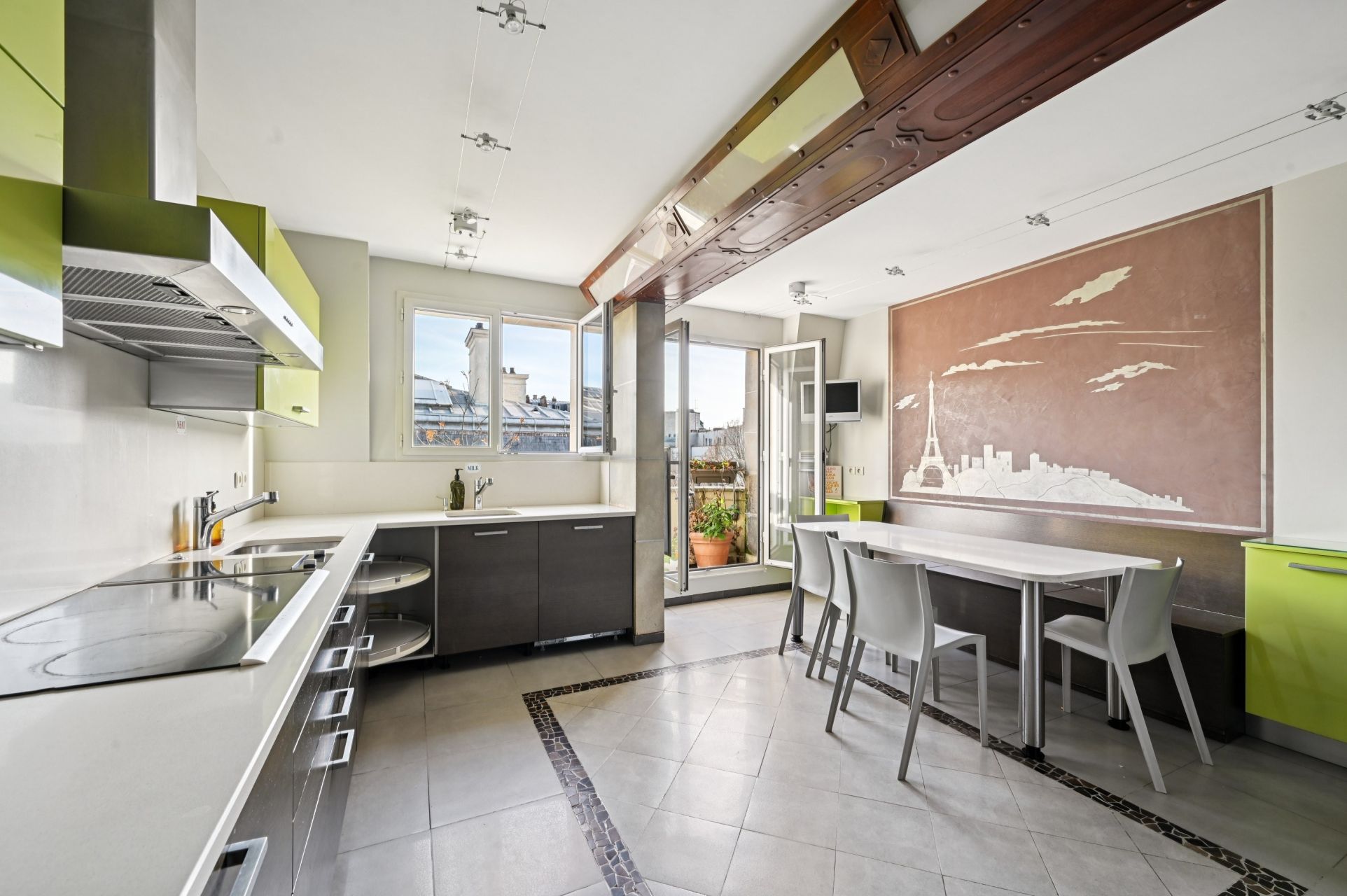 luxury apartment 7 Rooms for sale on PARIS (75016)