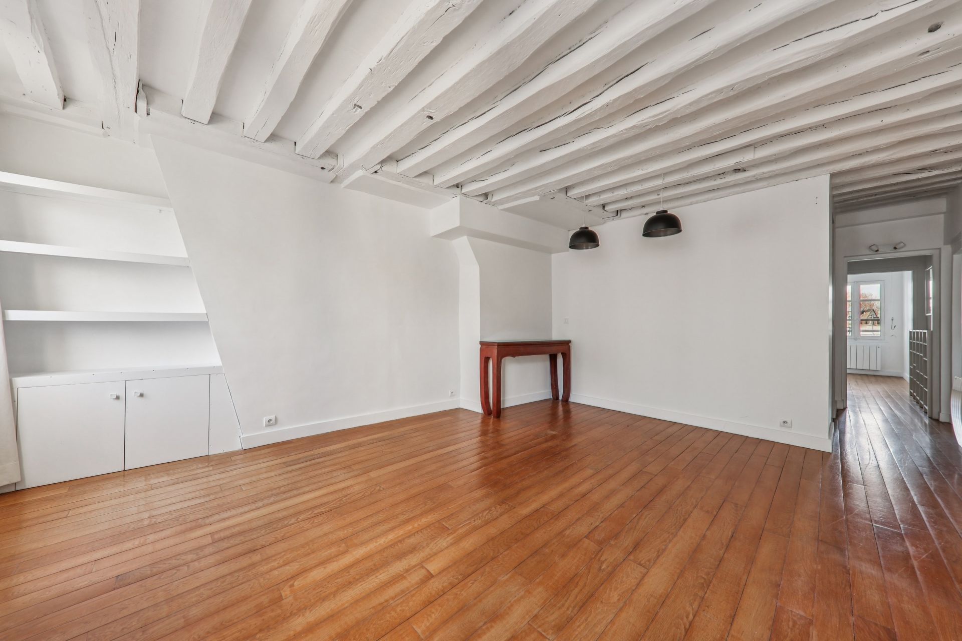 luxury apartment 5 Rooms for sale on PARIS (75007)