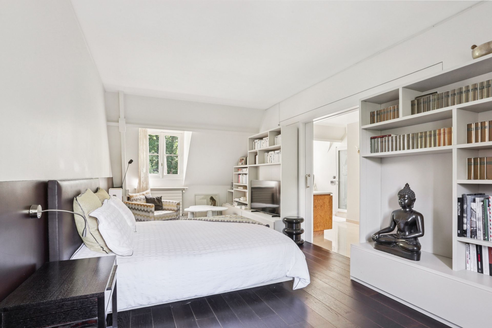 luxury house 14 Rooms for sale on VILLE D AVRAY (92410)