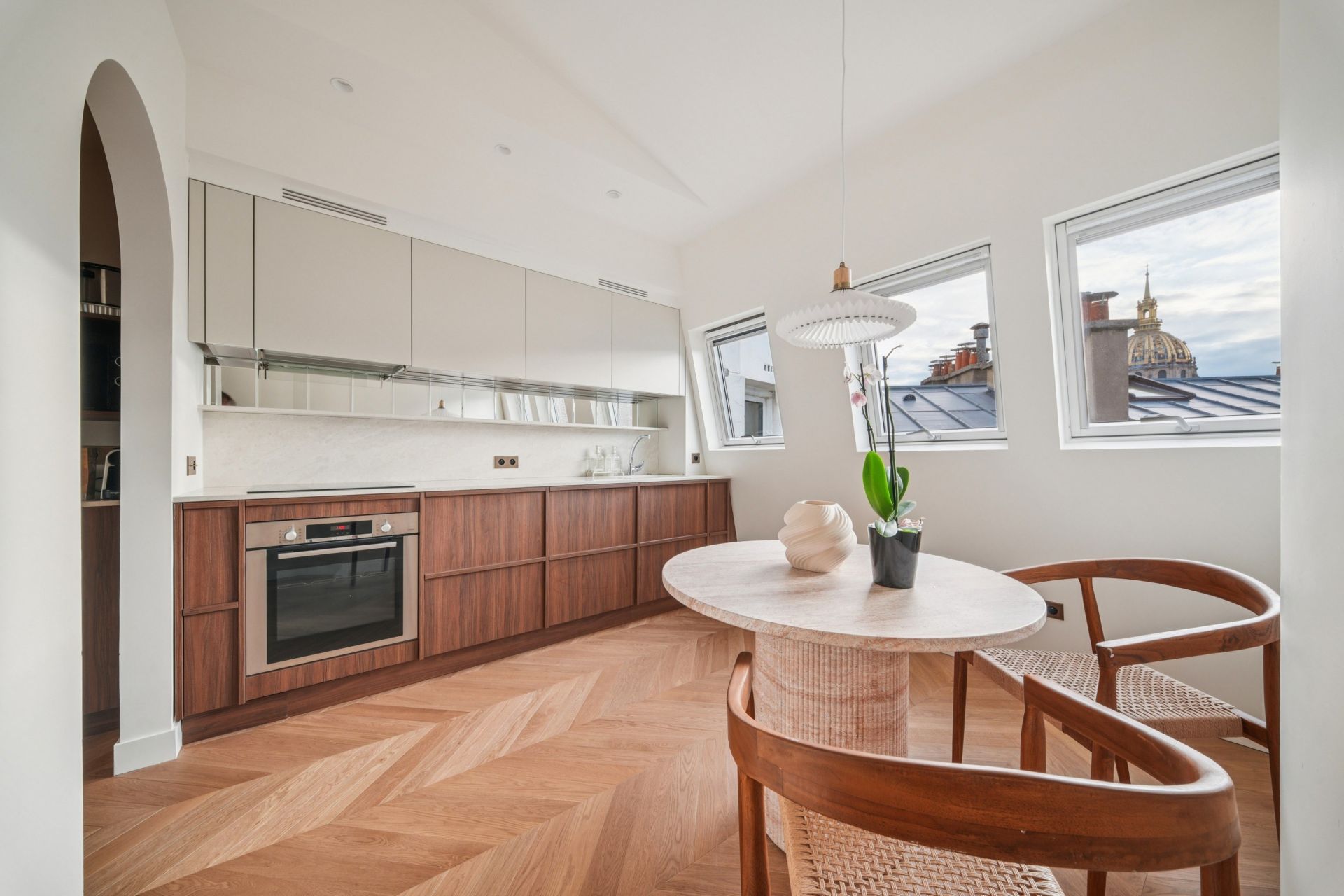 luxury apartment 4 Rooms for sale on PARIS (75007)