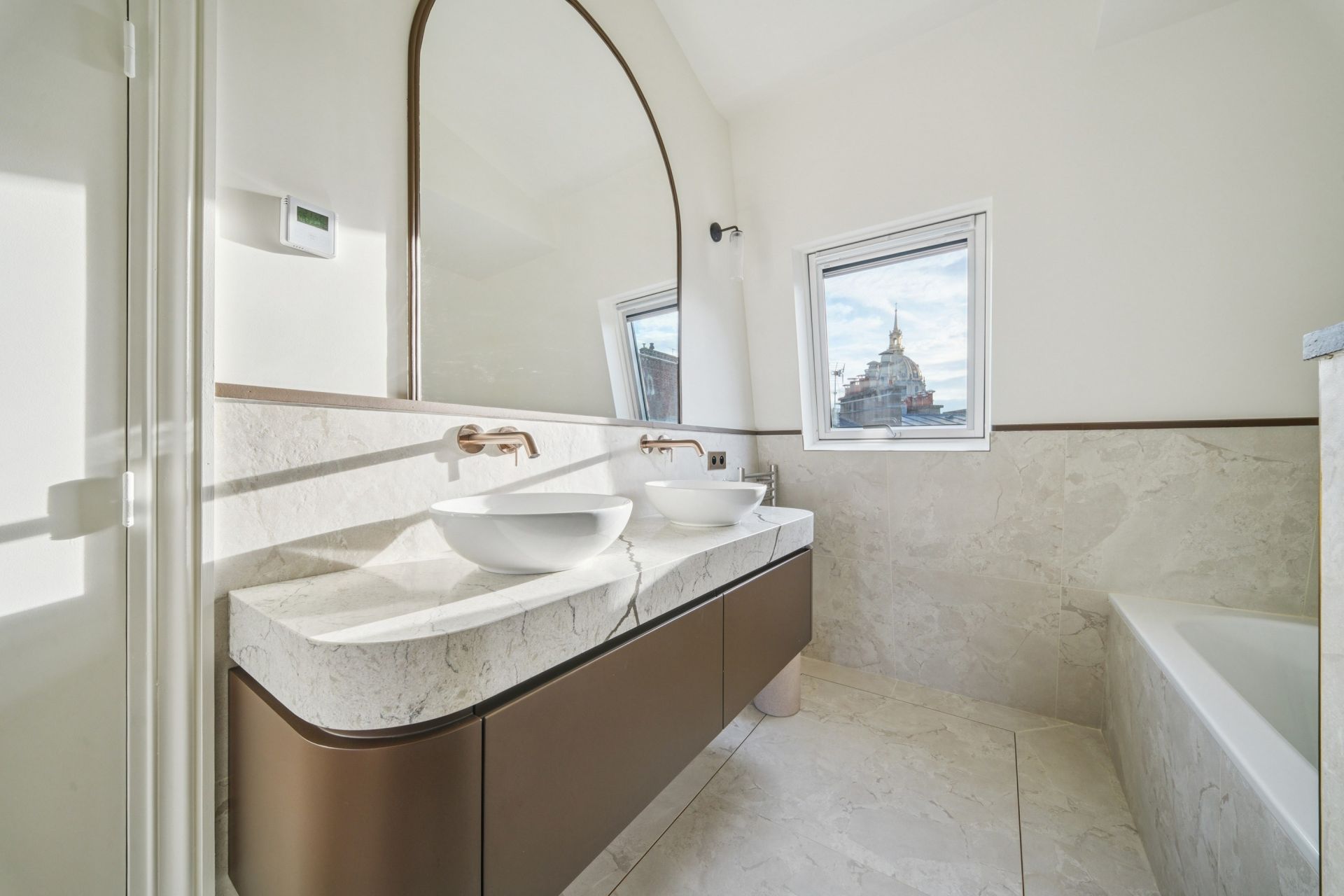 luxury apartment 4 Rooms for sale on PARIS (75007)