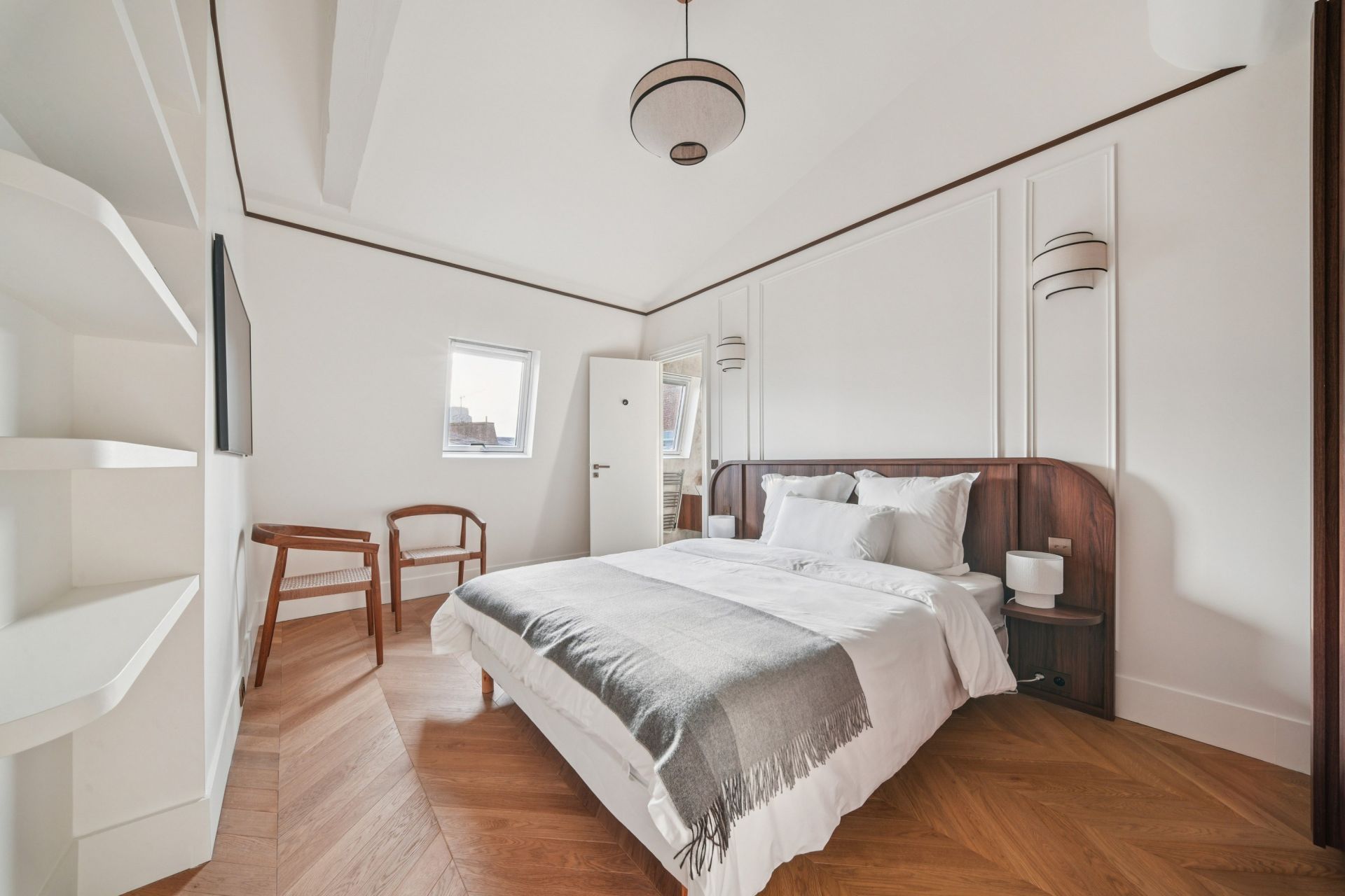 luxury apartment 4 Rooms for sale on PARIS (75007)