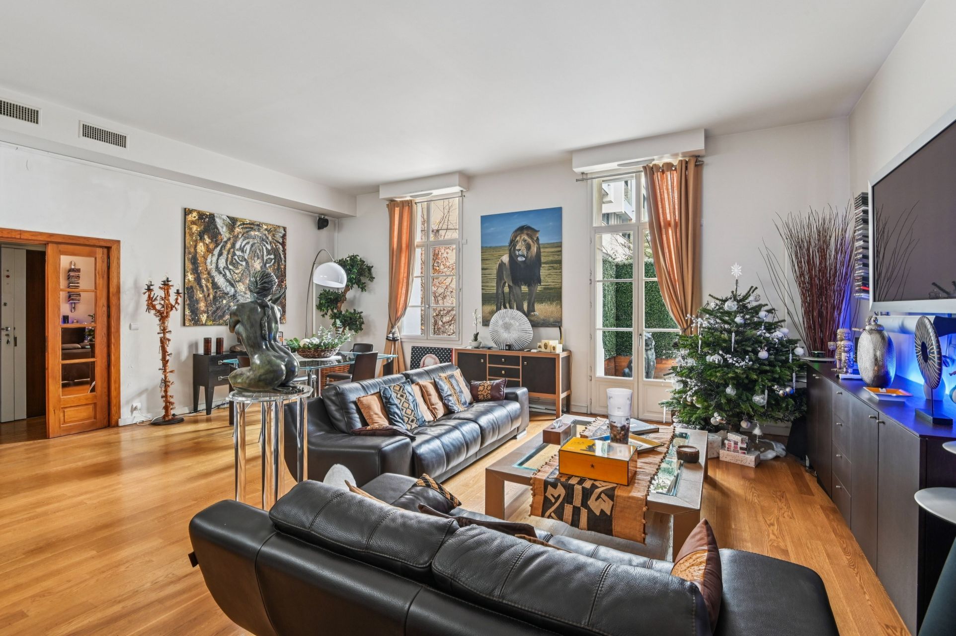 luxury apartment 3 Rooms for sale on PARIS (75016)