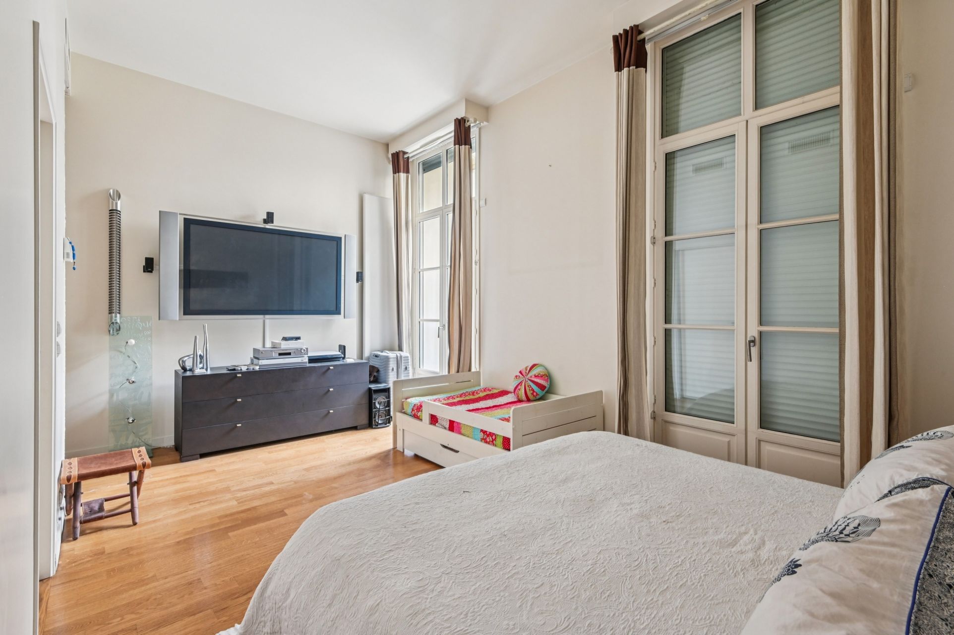 luxury apartment 3 Rooms for sale on PARIS (75016)