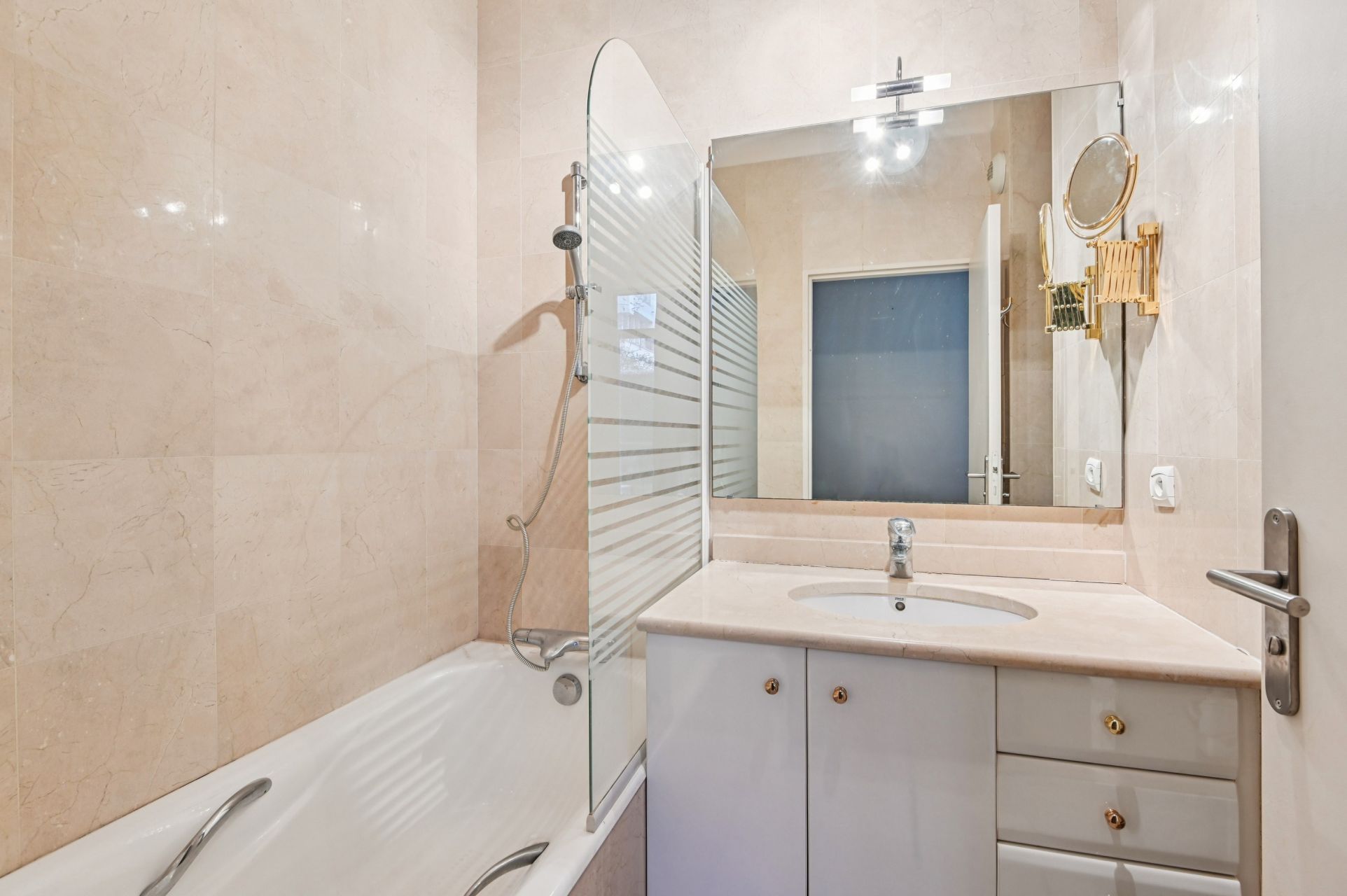 appartement de luxe 3 Pièces en vente sur PARIS (75016)