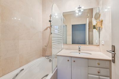Sale Luxury apartment Paris 16 3&nbsp;Rooms 120&nbsp;m²