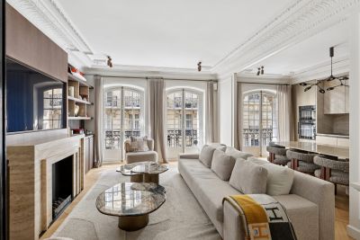 Sale Luxury apartment Neuilly-sur-Seine 4&nbsp;Rooms 110&nbsp;m²