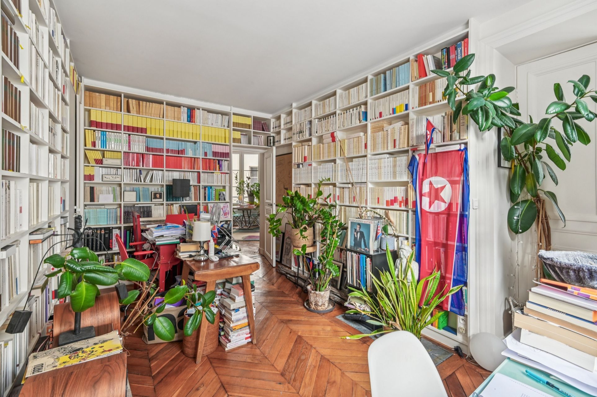 luxury apartment 5 Rooms for sale on PARIS (75008)