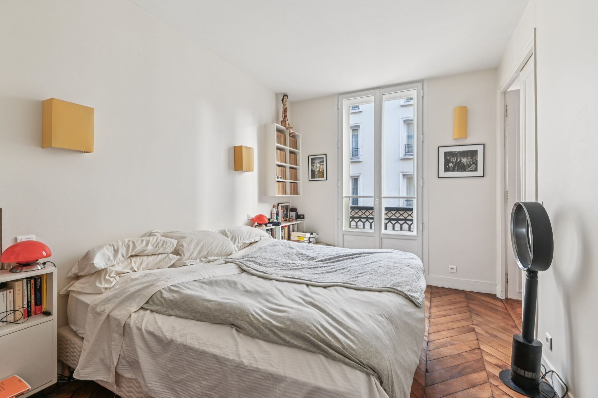 luxury apartment 5 Rooms for sale on PARIS (75008)