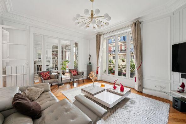 Sale Luxury apartment Neuilly-sur-Seine 4&nbsp;Rooms 125&nbsp;m²