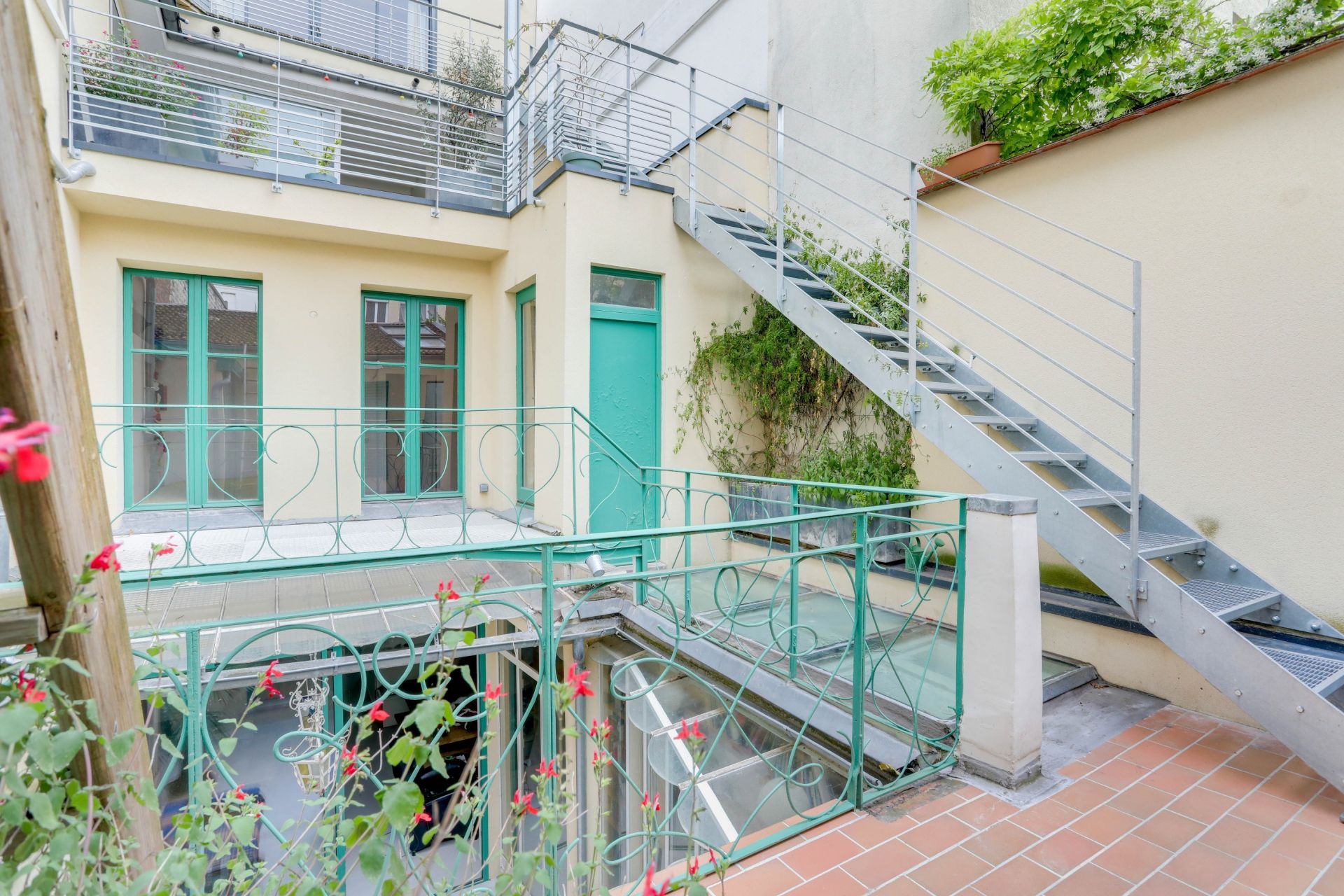 maison de luxe 10 Pièces en vente sur PARIS (75020)