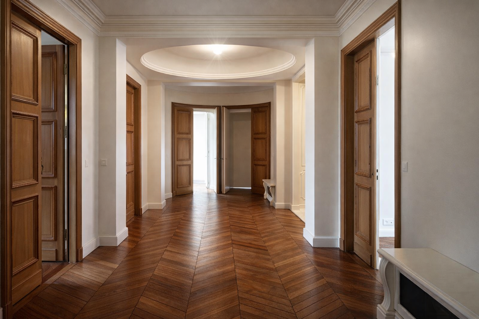 luxury apartment 7 Rooms for sale on PARIS (75008)