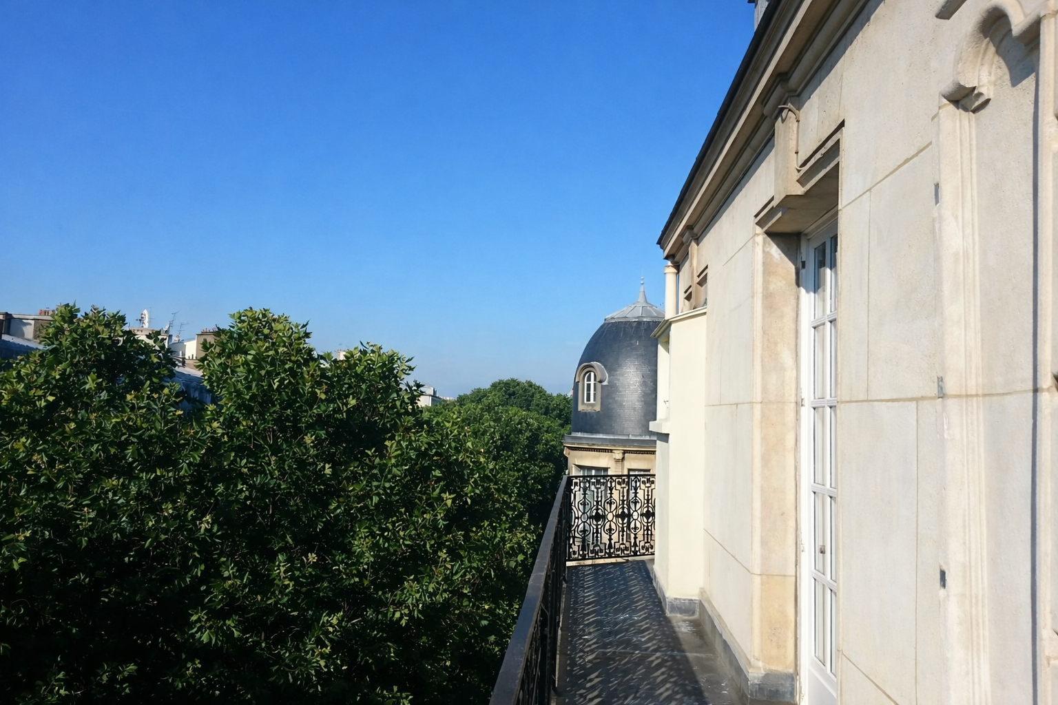 luxury apartment 7 Rooms for sale on PARIS (75008)