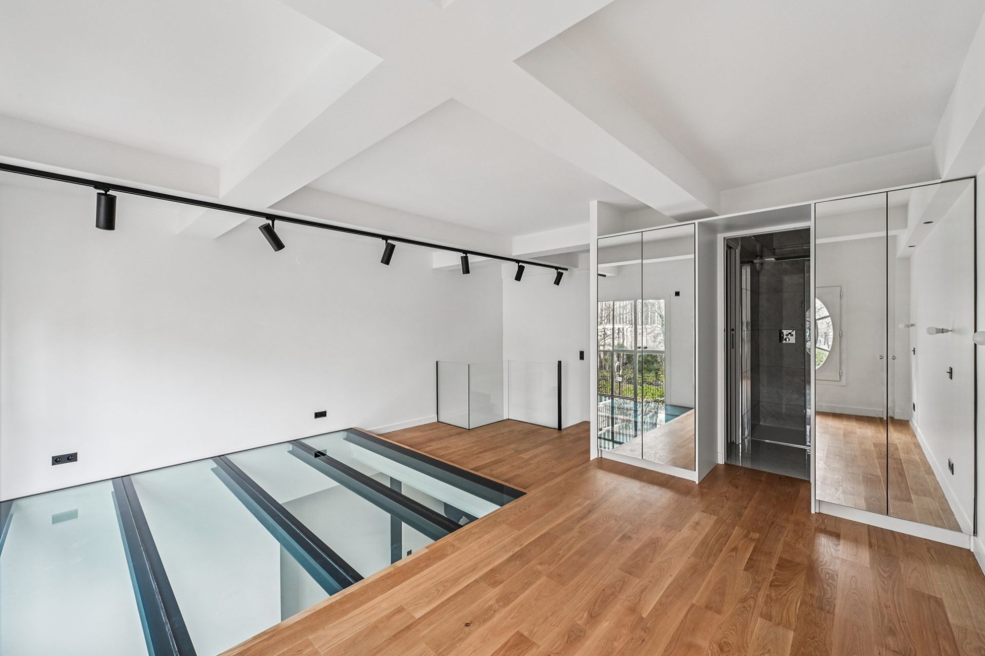 artist studio 2 Rooms for sale on PARIS (75014)