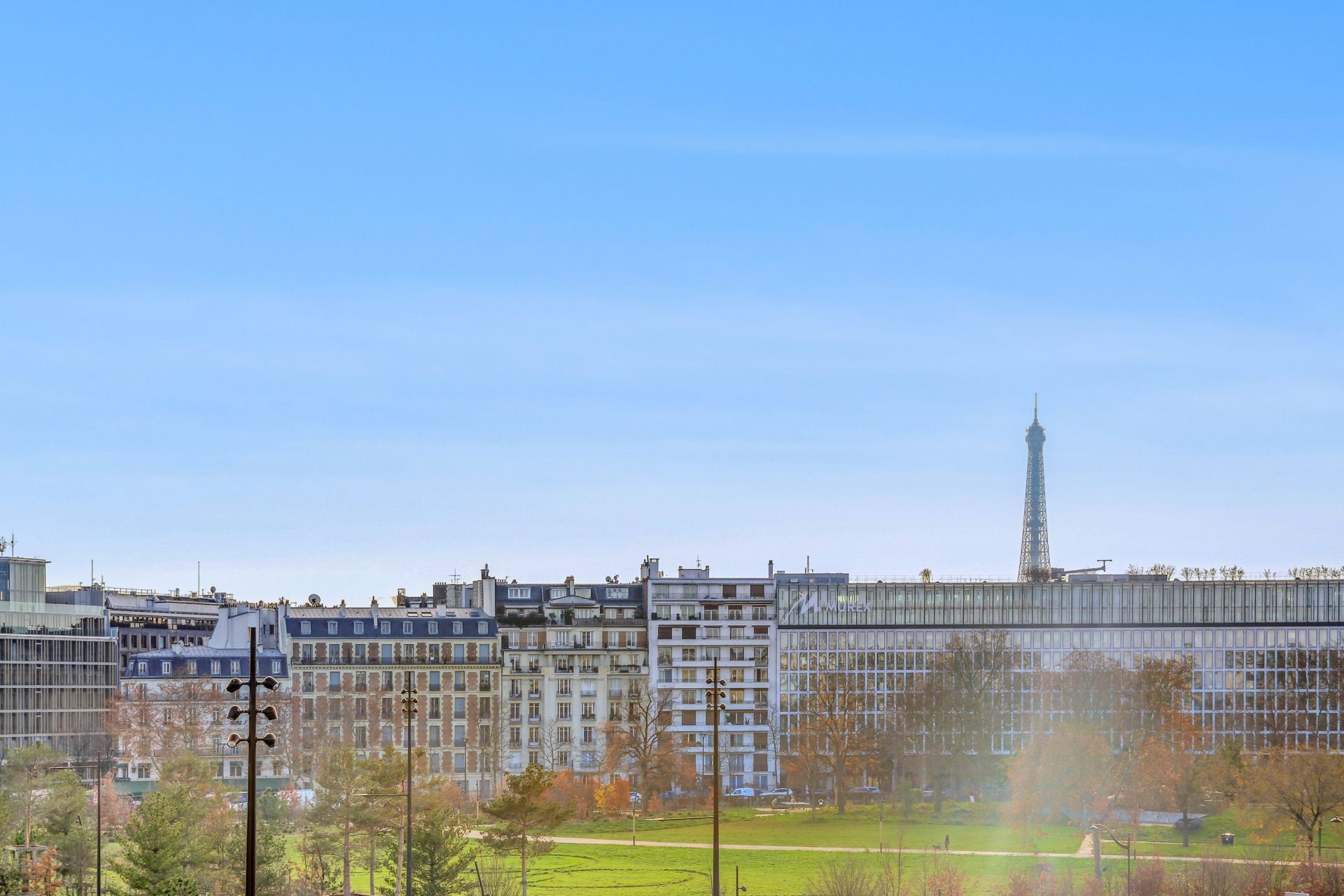 luxury apartment 5 Rooms for sale on NEUILLY SUR SEINE (92200)