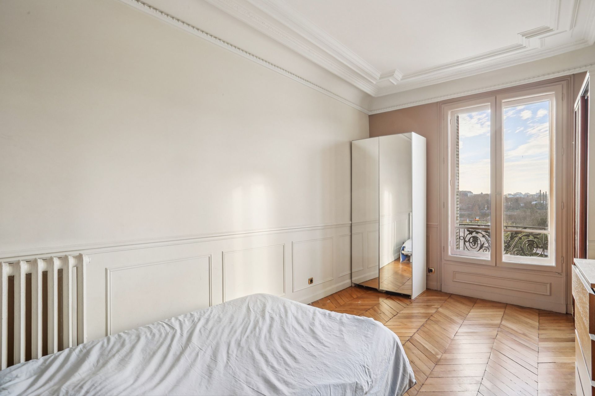 luxury apartment 5 Rooms for sale on NEUILLY SUR SEINE (92200)
