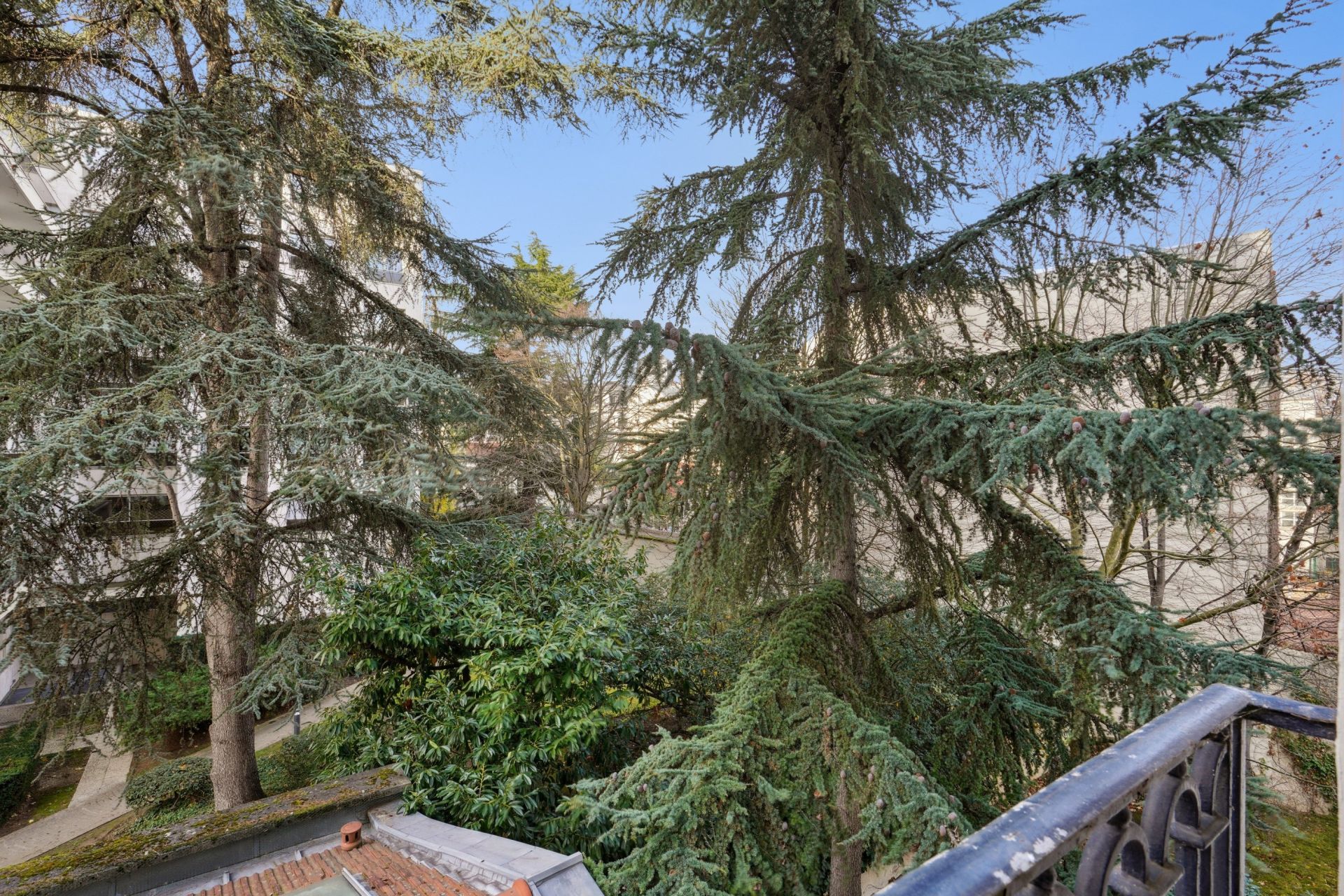luxury apartment 4 Rooms for sale on NEUILLY SUR SEINE (92200)