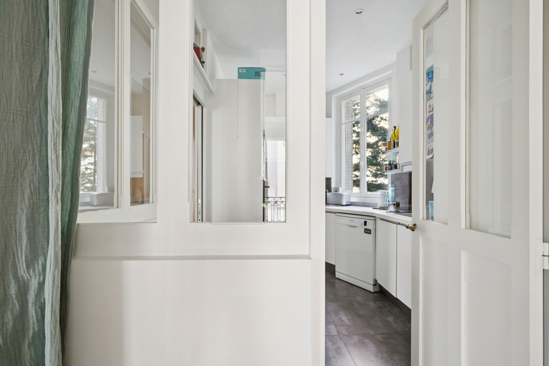 luxury apartment 4 Rooms for sale on NEUILLY SUR SEINE (92200)