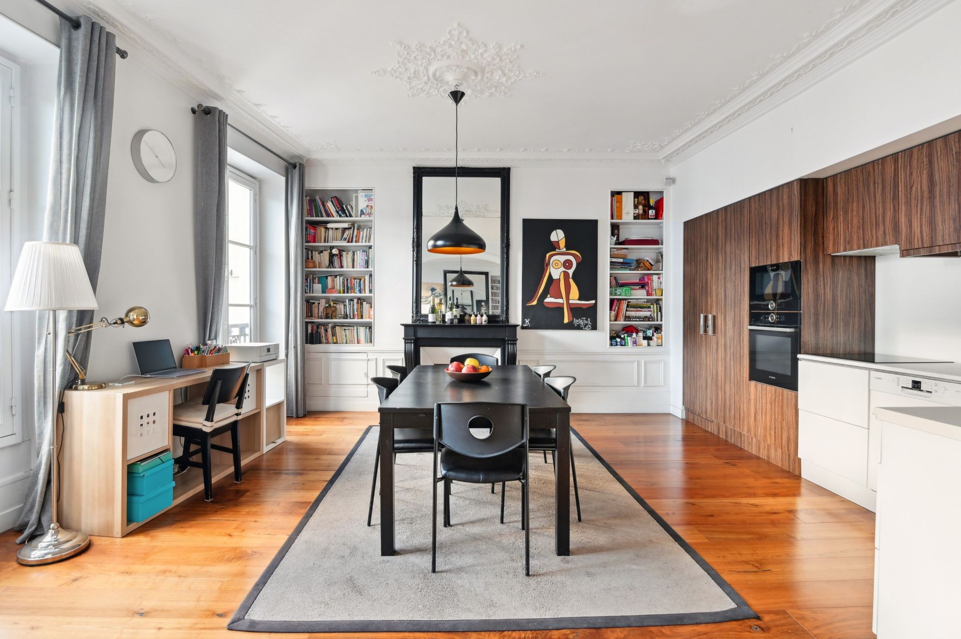 luxury apartment 6 Rooms for sale on PARIS (75004)