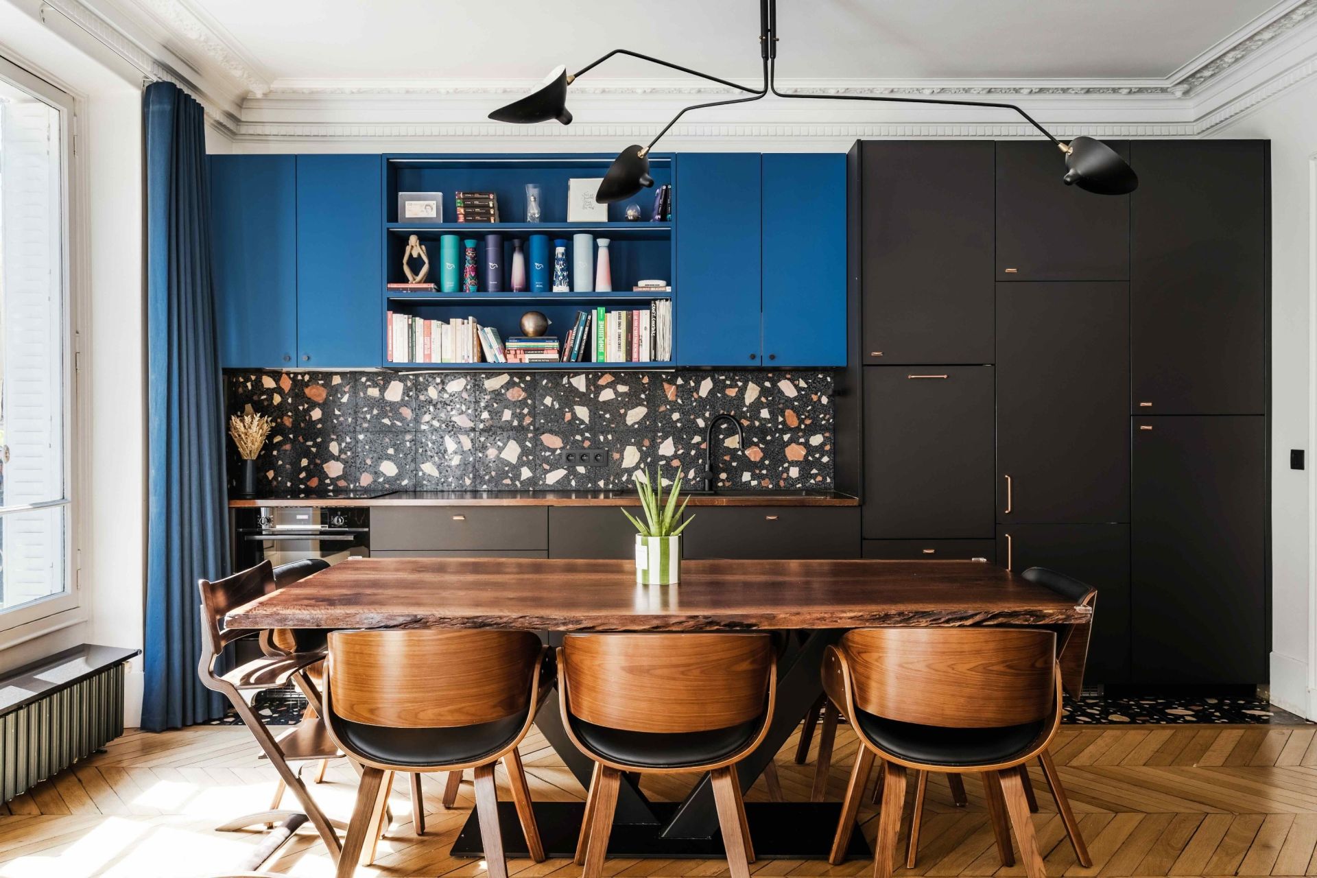 luxury apartment 5 Rooms for sale on PARIS (75008)