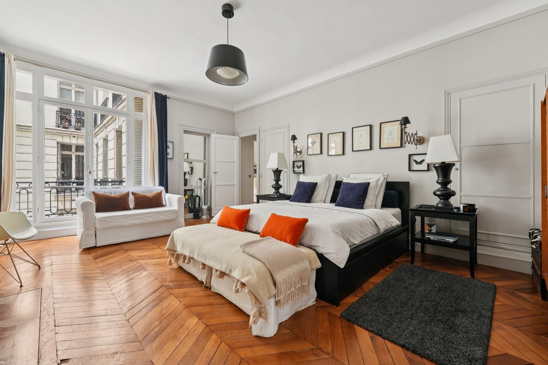 luxury apartment 7 Rooms for sale on PARIS (75017)