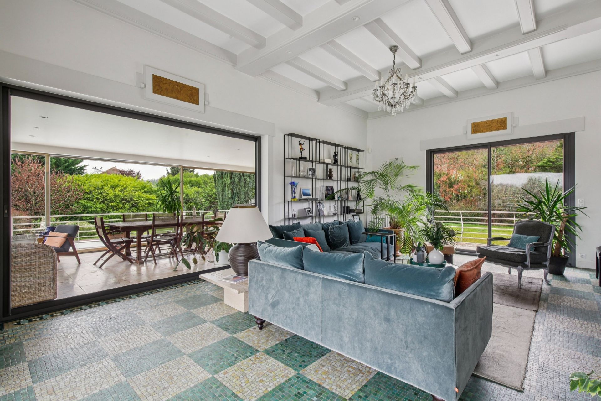 maison de luxe 13 Pièces en vente sur MEDAN (78670)