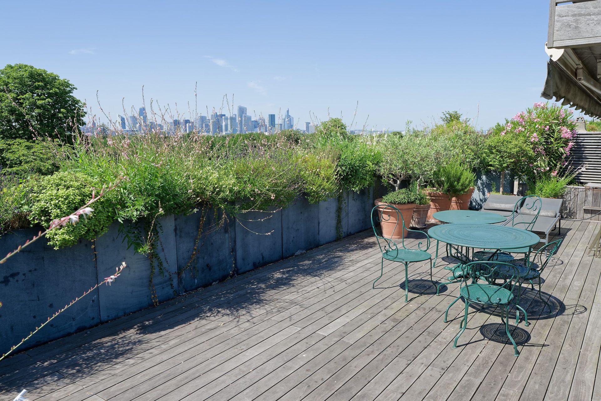 luxury apartment 7 Rooms for sale on PARIS (75016)