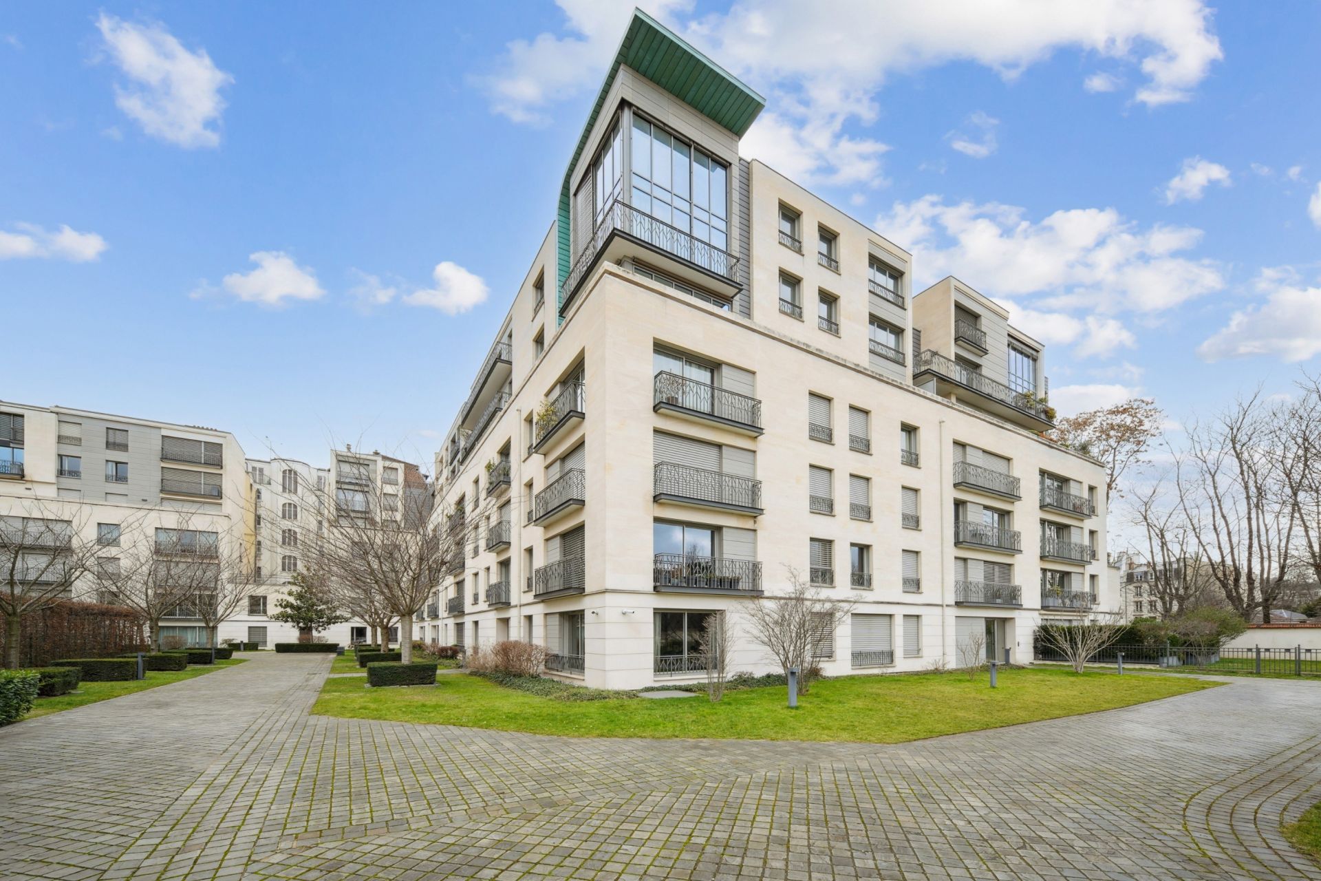 appartement de luxe 2 Pièces en vente sur PARIS (75007)