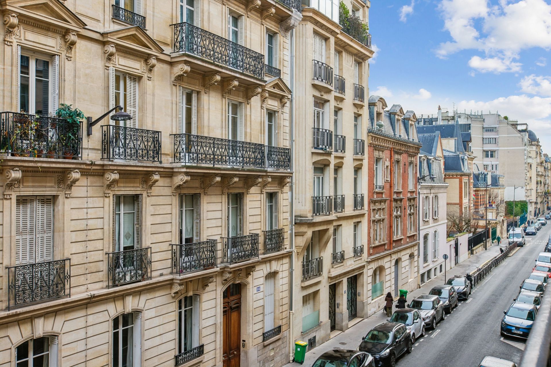 luxury apartment 4 Rooms for sale on PARIS (75016)