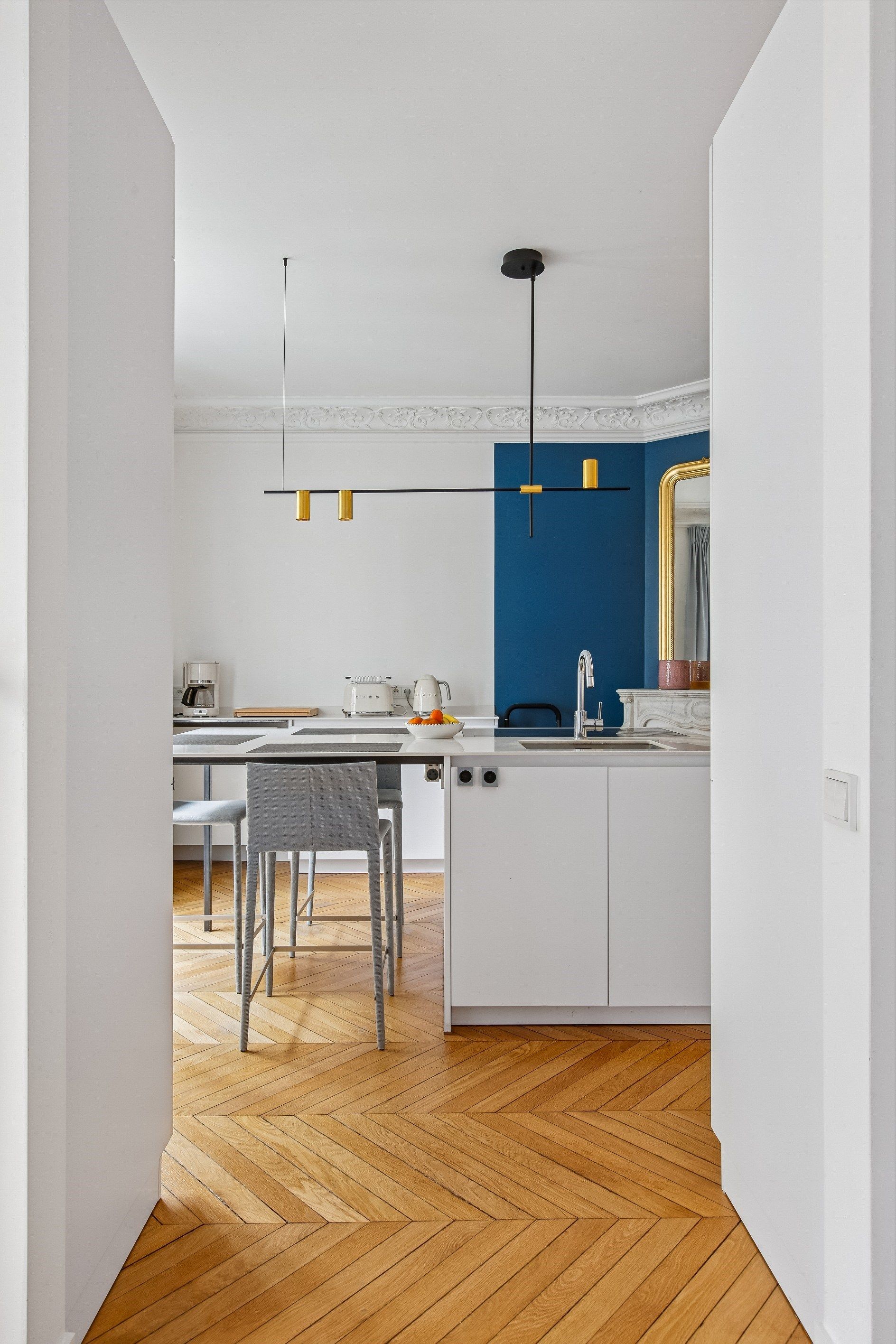 luxury apartment 4 Rooms for sale on PARIS (75016)