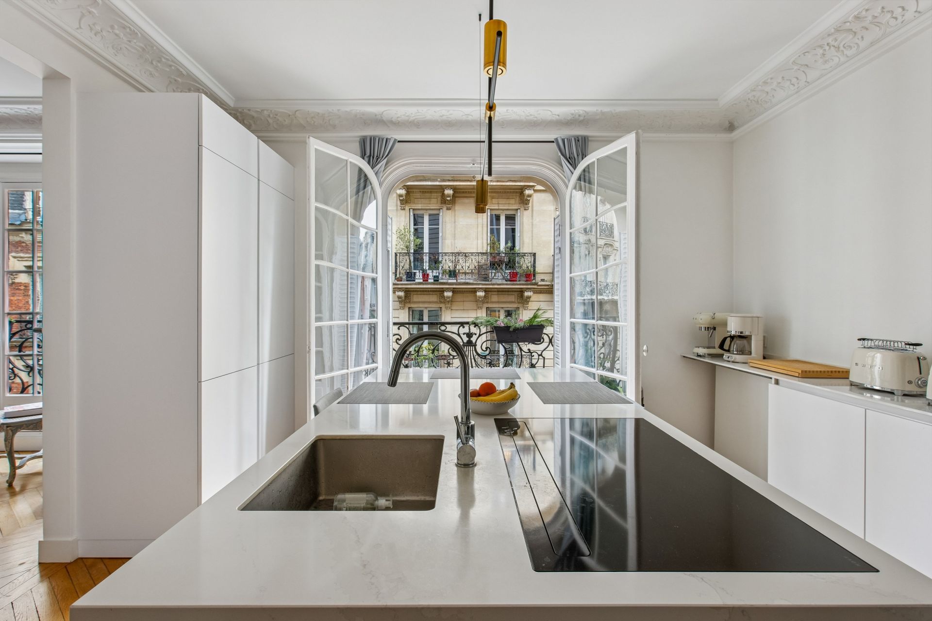 luxury apartment 4 Rooms for sale on PARIS (75016)