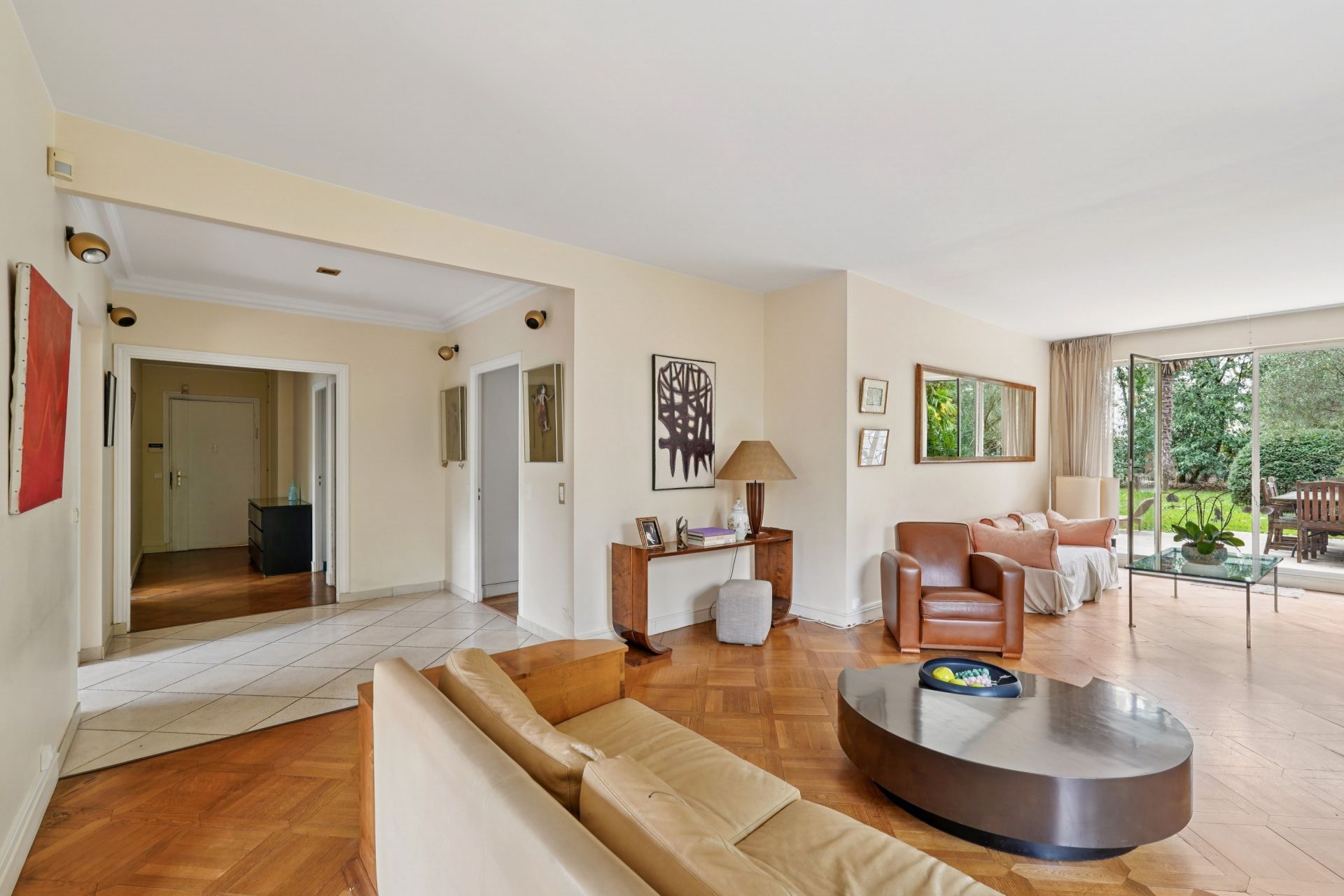 luxury apartment 8 Rooms for sale on NEUILLY SUR SEINE (92200)