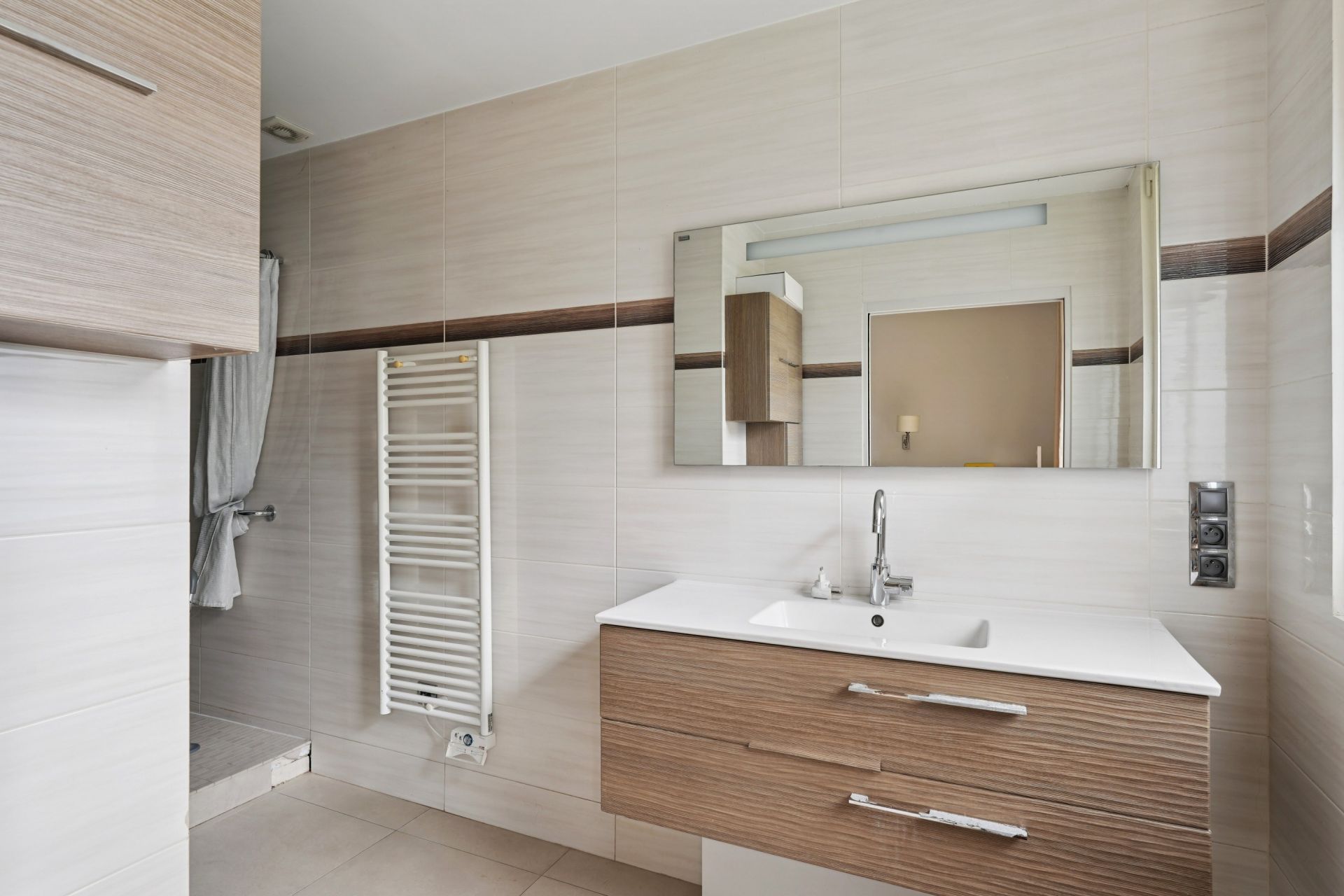 luxury apartment 8 Rooms for sale on NEUILLY SUR SEINE (92200)