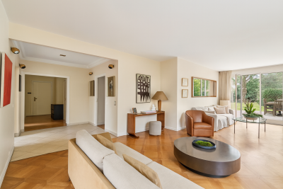 Sale Luxury apartment Neuilly-sur-Seine 8&nbsp;Rooms 194&nbsp;m²